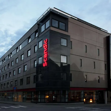 斯堪迪克海于格松酒店 4*