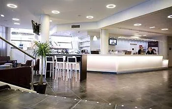斯堪迪克海于格松酒店 4*